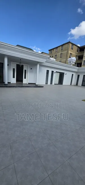 Furnished 5bdrm House in ሀያት, Bole for sale