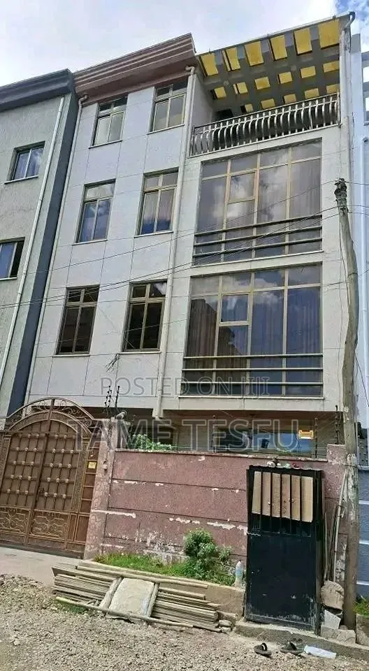 Furnished 6bdrm House in ጋርመንት, Nifas Silk-Lafto for sale