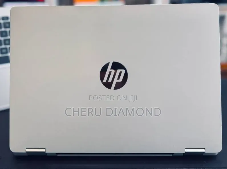 New Laptop HP OmniBook 5 Flip 16GB Intel Core i7 SSD 512GB