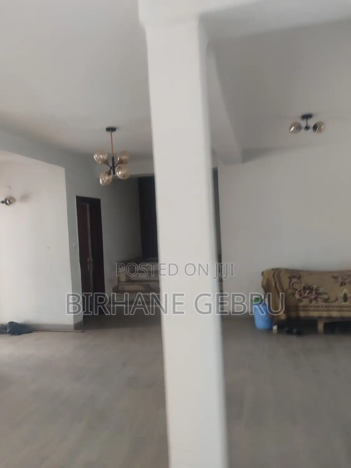 Villa House Rent for Resturant Berger Car Show Room