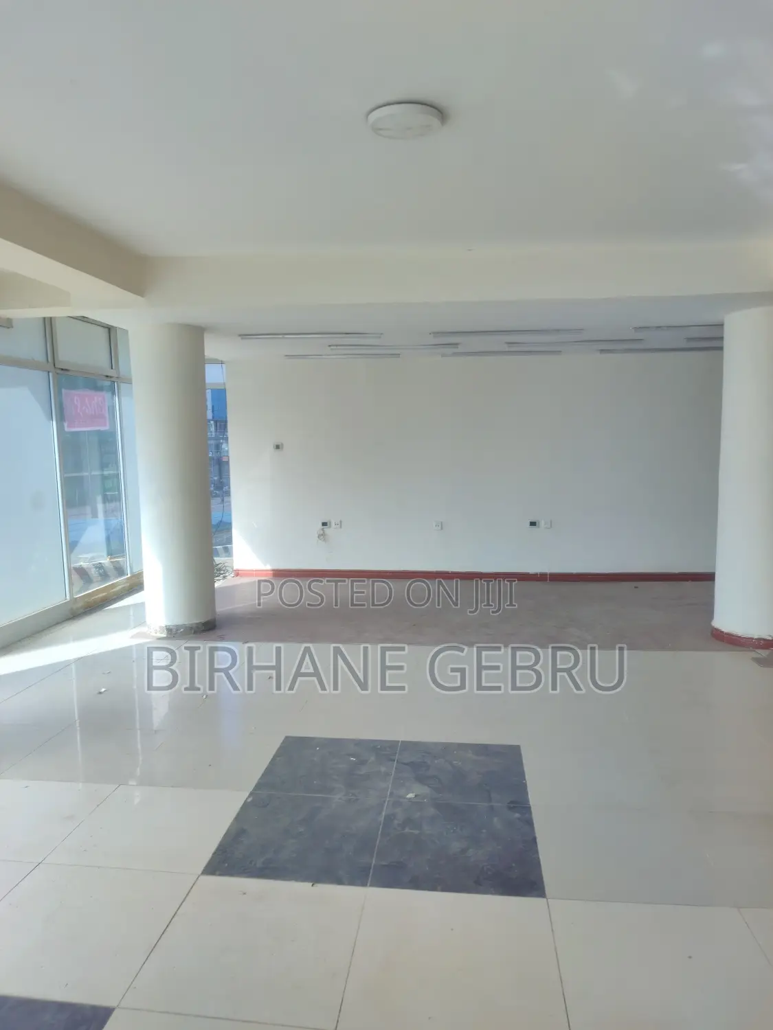 Villa House Rent for Resturant Berger Car Show Room