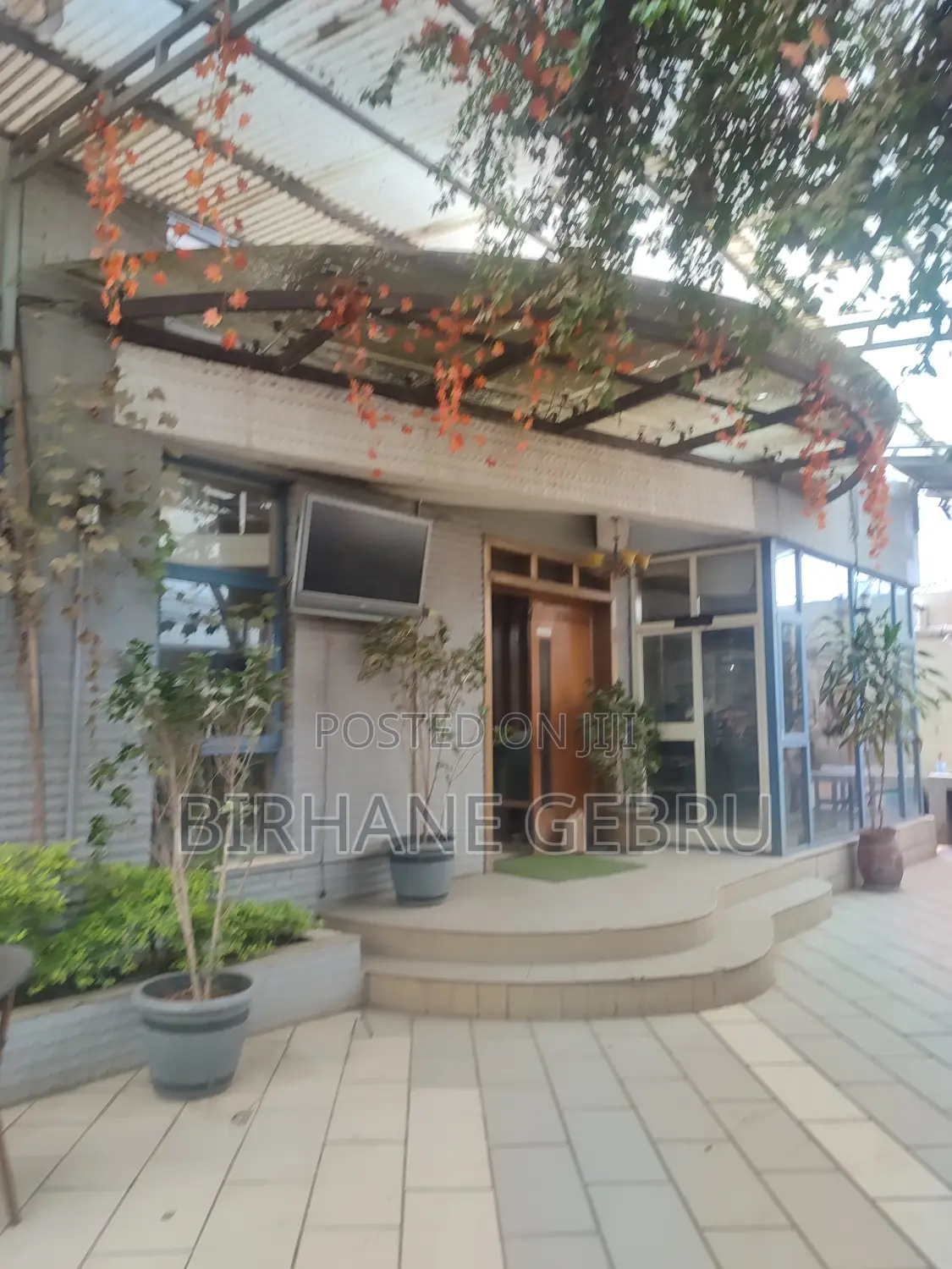G+2 House Rent Resturant Berger and Other