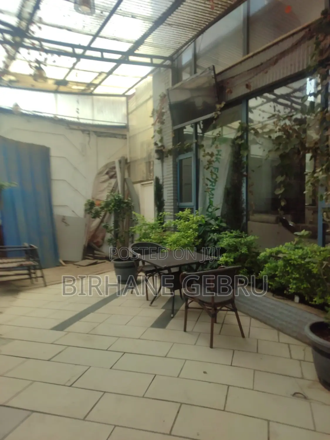 G+2 House Rent Resturant Berger and Other