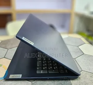 New Laptop Lenovo 8GB AMD Ryzen 5 SSD 512GB