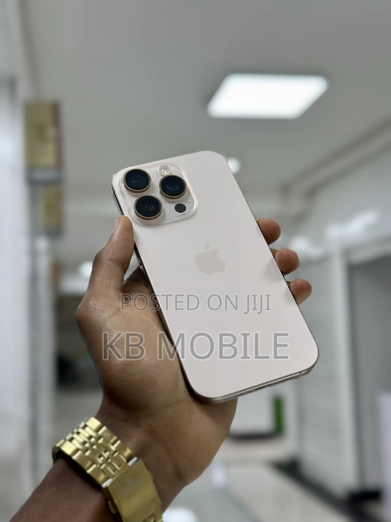 Apple iPhone 16 Pro 256 GB Gold