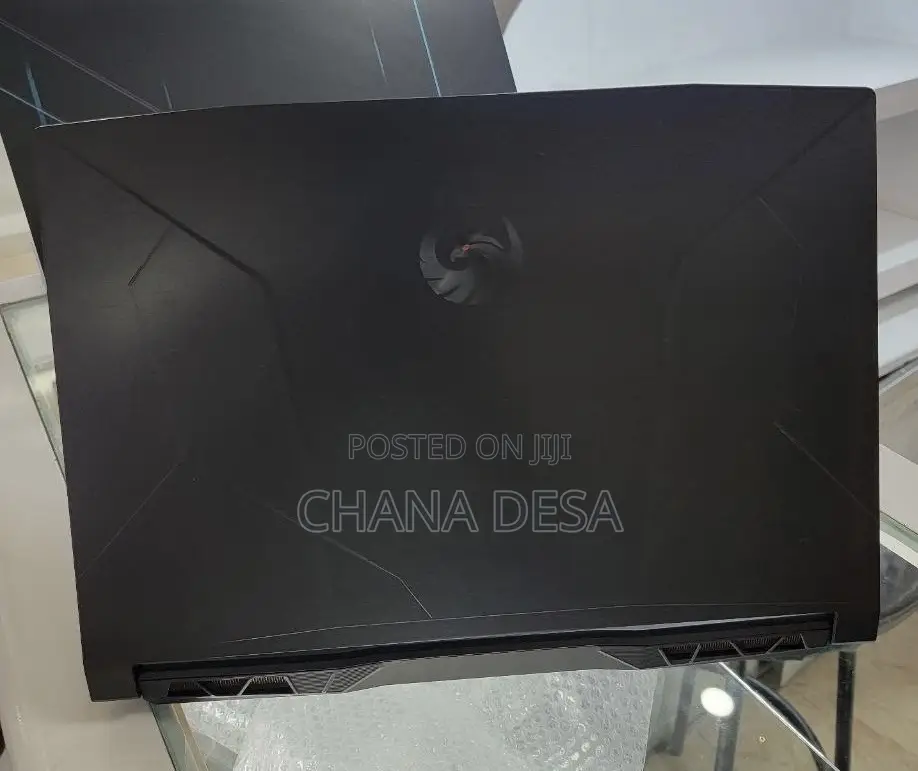New Laptop MSI 16GB AMD Ryzen 5 SSD 512GB