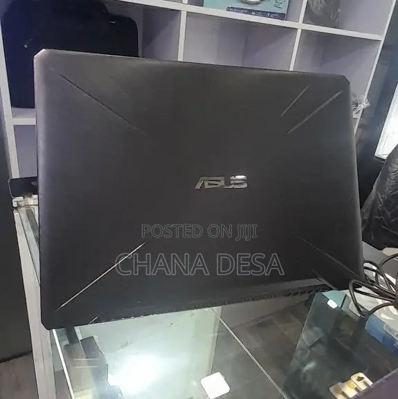 New Laptop Asus 16GB AMD Ryzen 7 SSD 512GB
