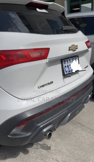 Chevrolet Captiva 2021 White