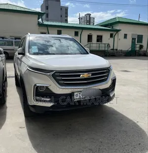 Chevrolet Captiva 2021 White