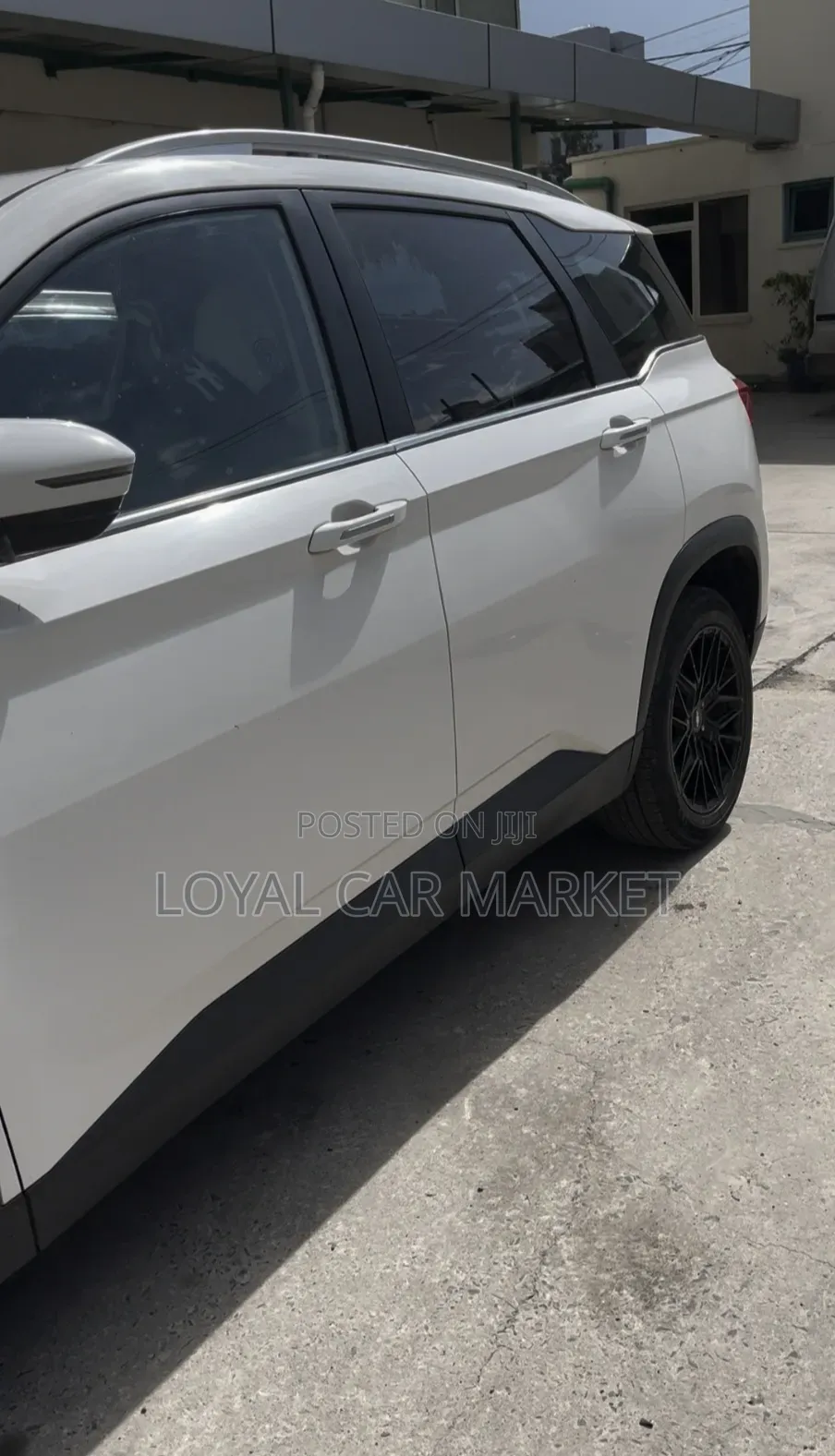 Chevrolet Captiva 2021 White