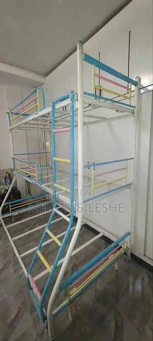 ተደራራቢ አልጋ የሚገጣጠም ባለ 3 (Tederarabi Alga Bale 3) 21,000 ብር