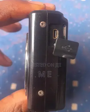 Aigo V1220 Camera