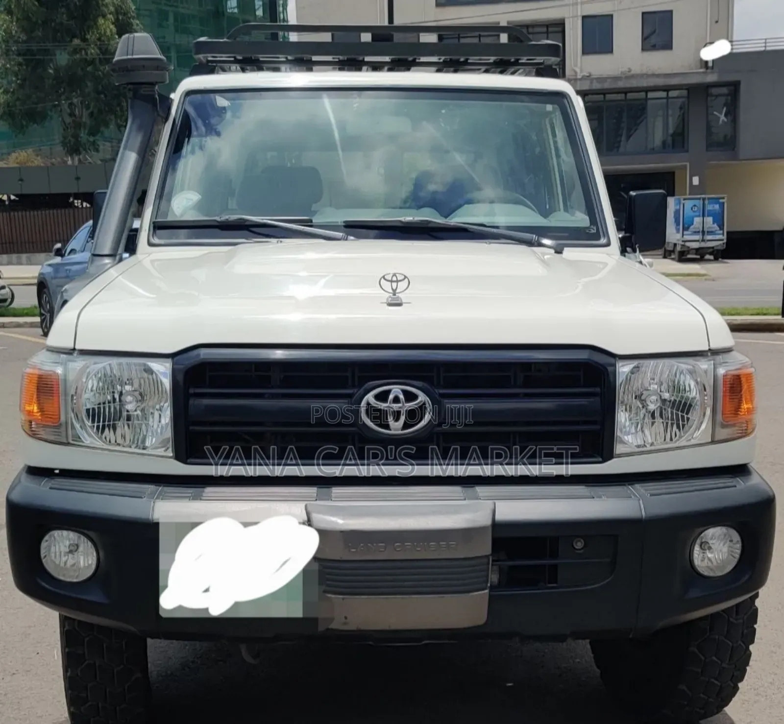 Toyota Land Cruiser 2019 White
