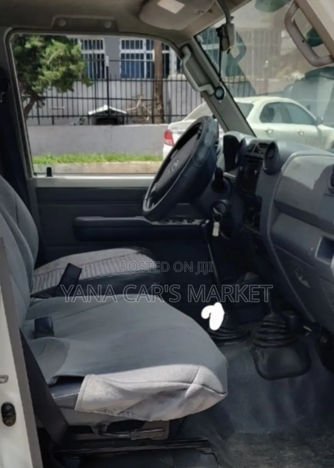 Toyota Land Cruiser 2019 White
