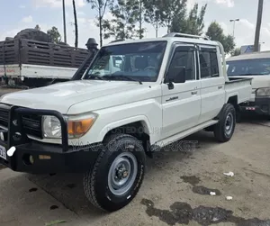 Toyota Land Cruiser 2020 White