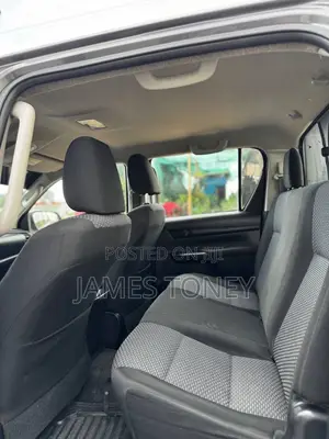 Toyota Hilux Revo Double Cab Deisel 2.4 AWD 2019 Gray