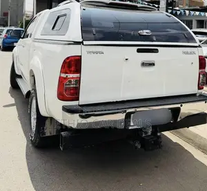 Toyota Hilux 3.0 D-4D 4x4 2013 White