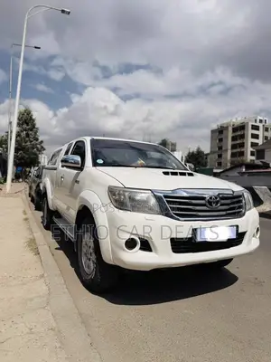 Toyota Hilux 3.0 D-4D 4x4 2013 White