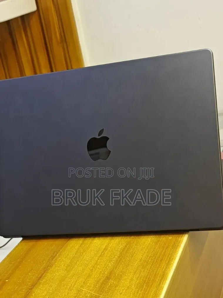 New Apple MacBook Pro 2023 M3 Pro 16-inch 36GB Apple M3 Pro SSD 512GB