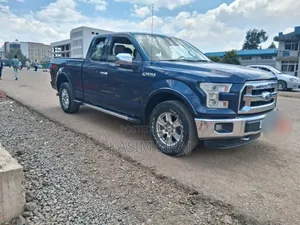 Ford F-150 Lariat 4x2 SuperCab Styleside 6.5 ft. box 145 in. WB 2017 Gray