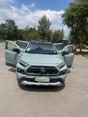 Toyota RAV4 2023 Green