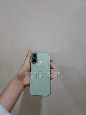 New Apple iPhone 17 256 GB Green
