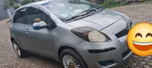 Toyota Yaris 2010 Silver