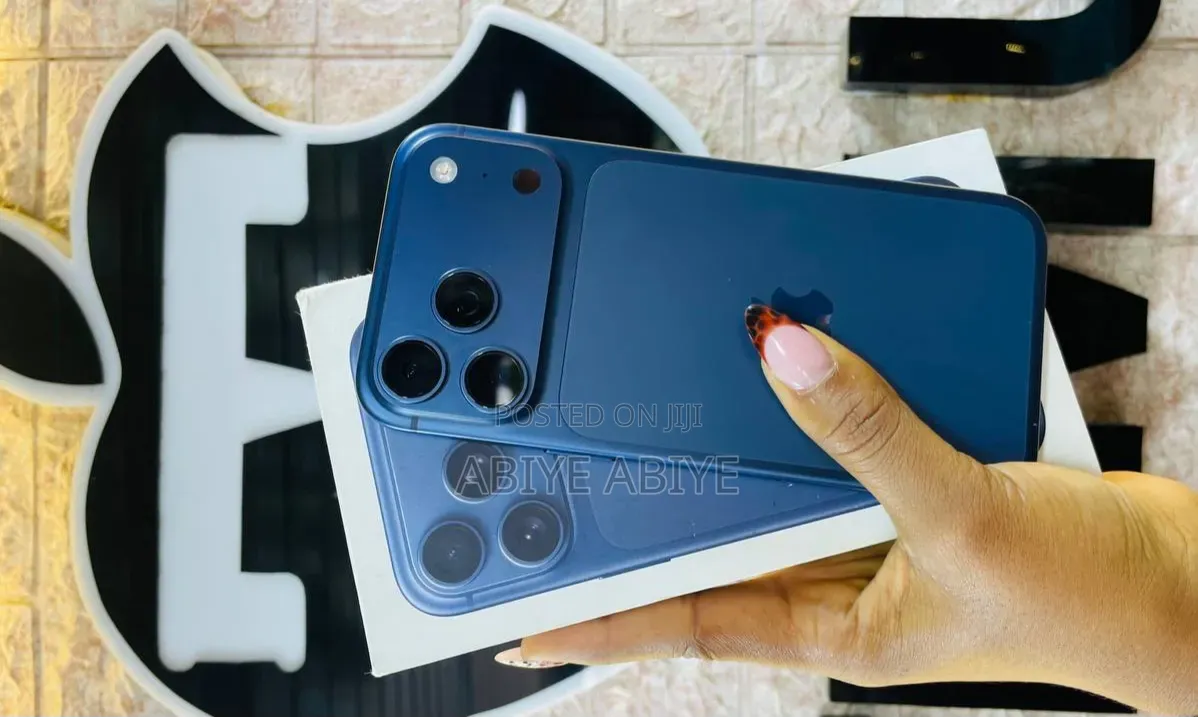 New Apple iPhone 17 Pro Max 512 GB Blue