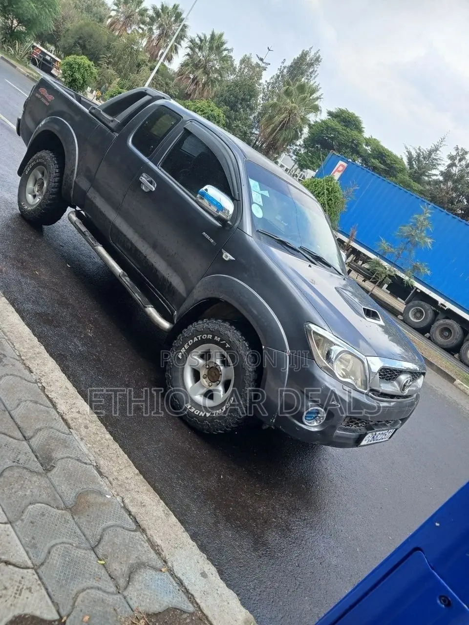 Toyota Hilux 2010 Black