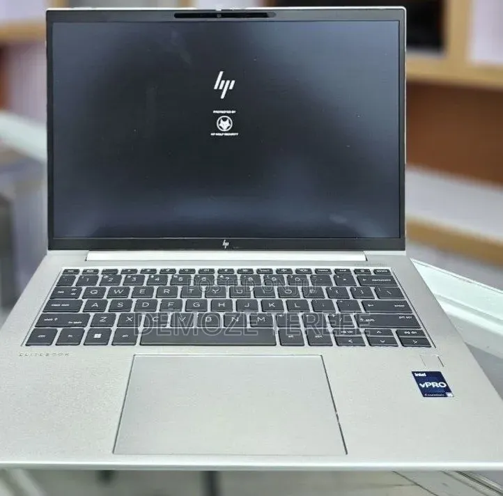 New Laptop HP EliteBook 840 G10 16GB Intel Core i5 SSD 512GB