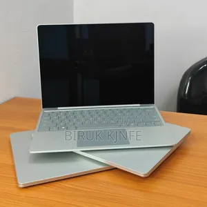 New Laptop Microsoft Surface Go 2 16GB Intel Core i5 SSD 512GB