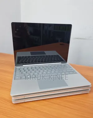 New Laptop Microsoft Surface Go 2 16GB Intel Core i5 SSD 512GB