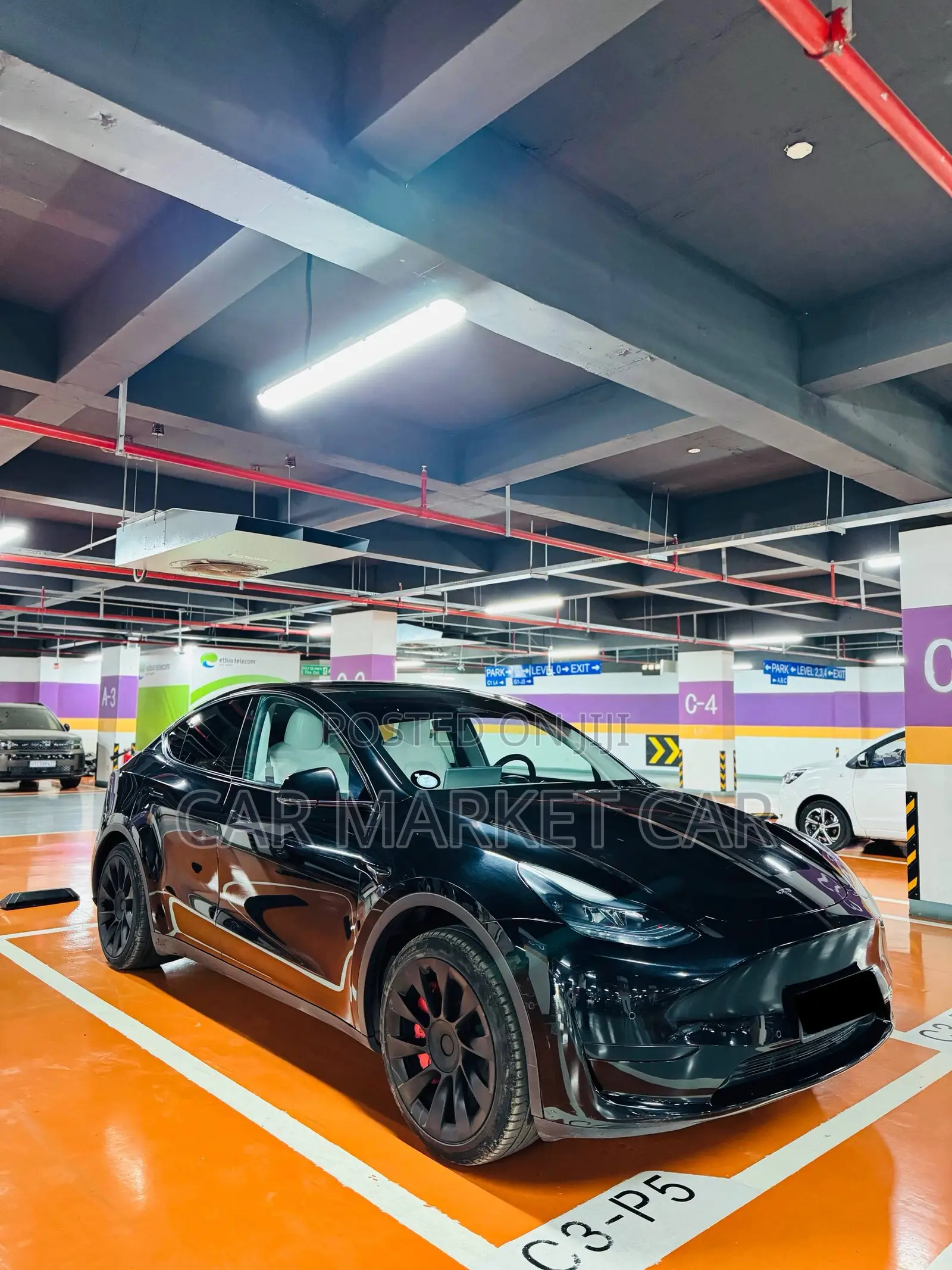 Tesla Model Y Long Range 2024 Black