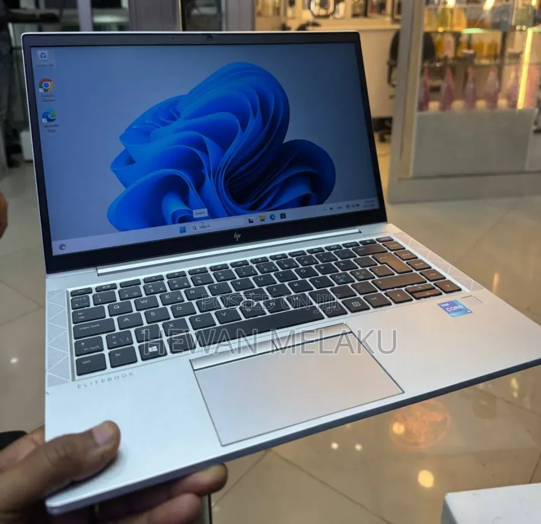 New Laptop HP EliteBook 840 G8 16GB Intel Core i5 SSD 512GB