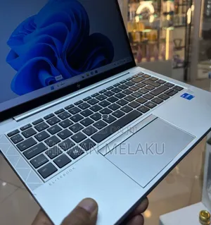 New Laptop HP EliteBook 840 G8 16GB Intel Core i5 SSD 512GB