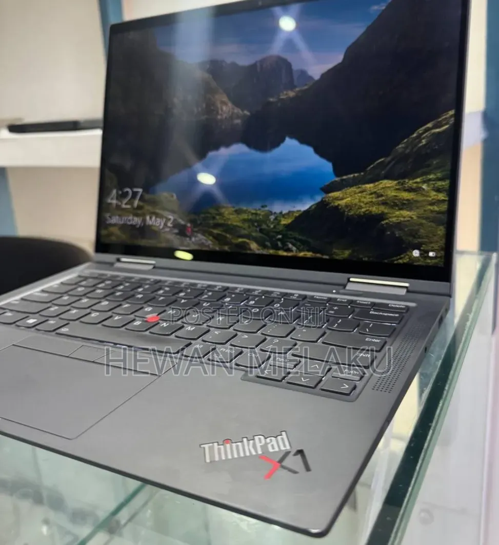 New Laptop Lenovo ThinkPad X1 Yoga 16GB Intel Core i7 SSD 512GB