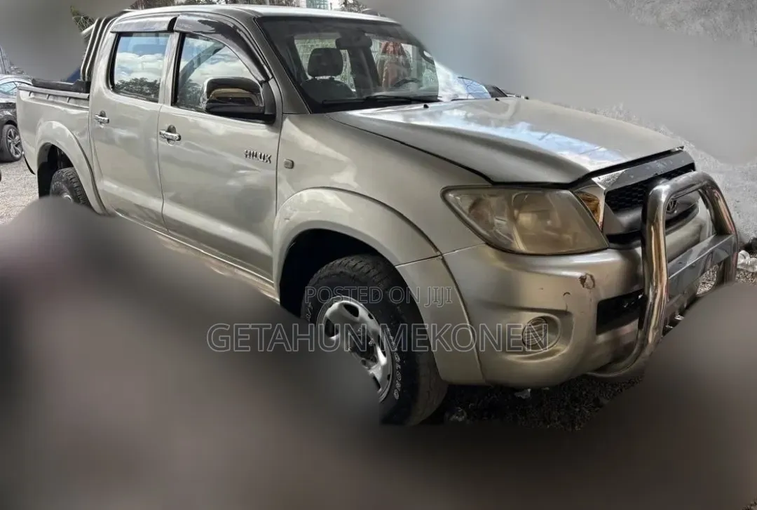 Toyota Hilux 2009 Gold