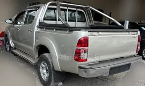 Toyota Hilux 2009 Gold
