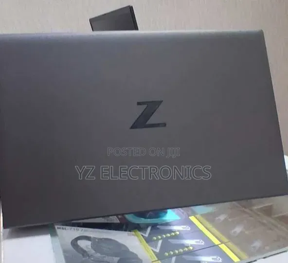 New Laptop HP ZBook Studio x360 15 G6 16GB Intel Core i7 SSD 512GB