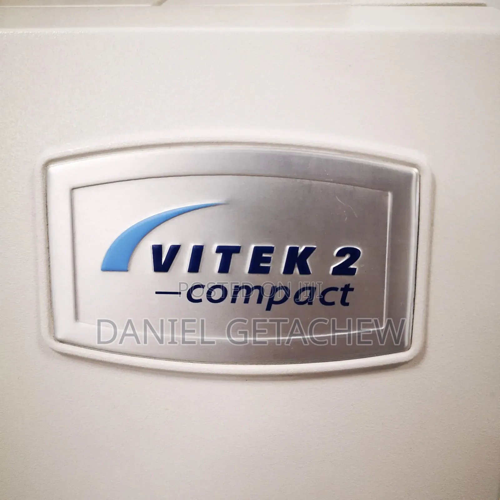 Automated Microbiology Analyzer