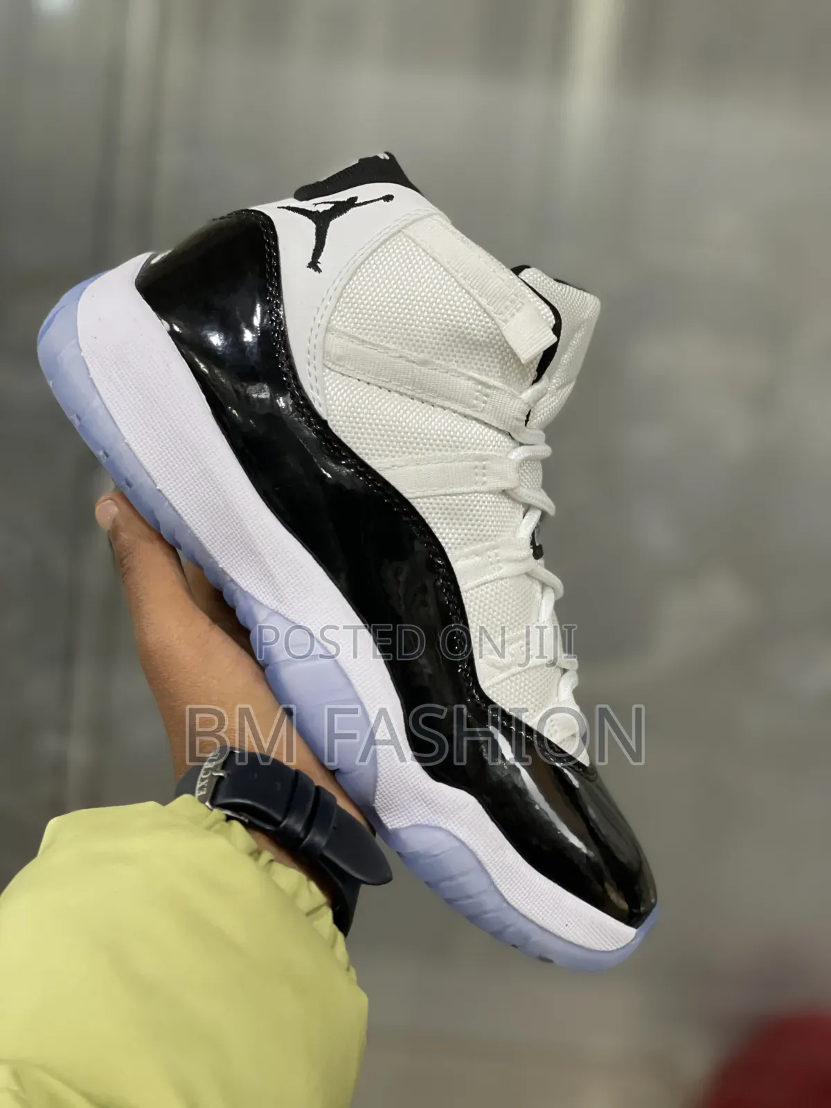 Air Jordan 11 Retro "Concord"