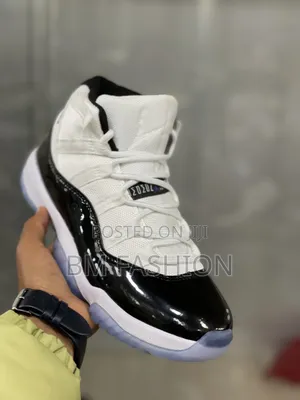 Air Jordan 11 Retro "Concord"