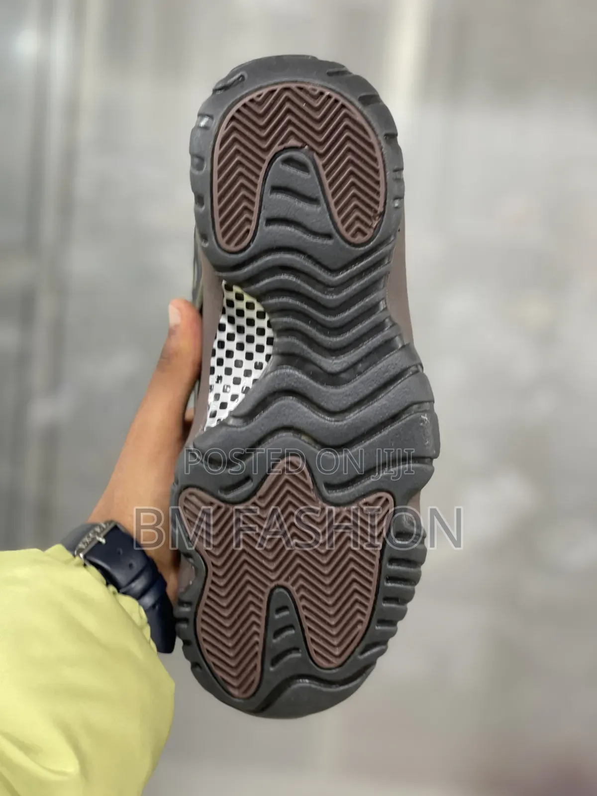 Air Jordan 11 "Mocha"