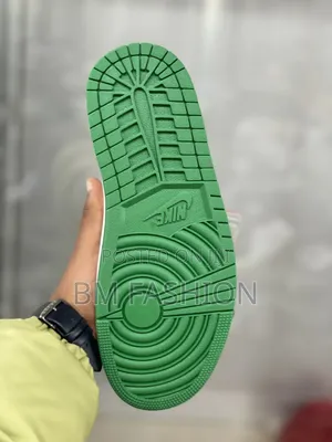 Air Jordan 1 Retro High Og "Lucky Green"
