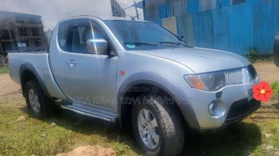 Mitsubishi L200 2007 Silver