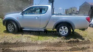 Mitsubishi L200 2007 Silver