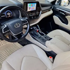 Toyota Highlander Hybrid 2023 Gray