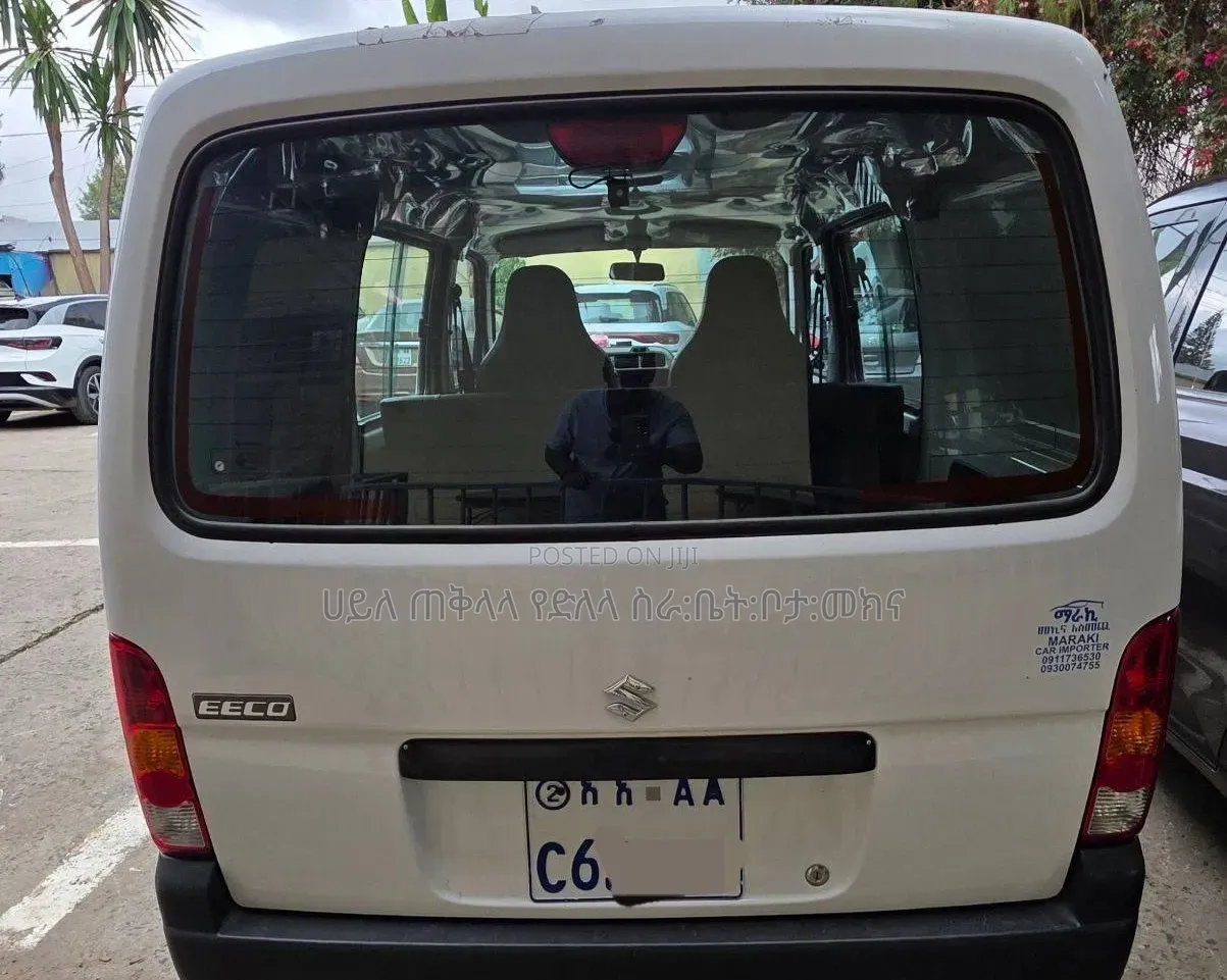 Suzuki Eeco 2024 White