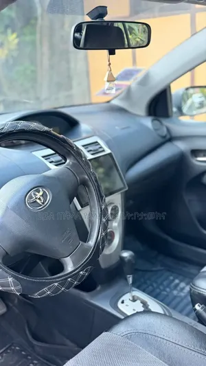 Toyota Yaris 2007 Silver