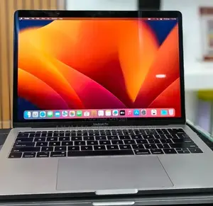 New Laptop Apple MacBook Pro 2017 16GB Intel Core i5 SSD 256GB